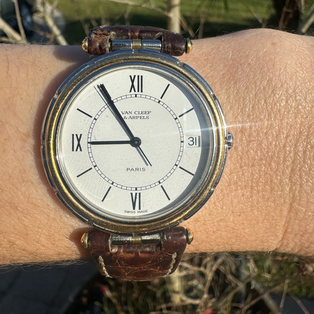 Rare Van Cleef & Arpels Paris Swiss Made Unisex Watch 🔥